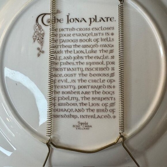 Spode Bone China England Iona Plate With Celtic & Religious Symbolism - Picture 6 of 13